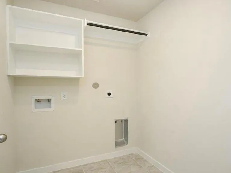 204 Laura Leigh Ln — Photo 18