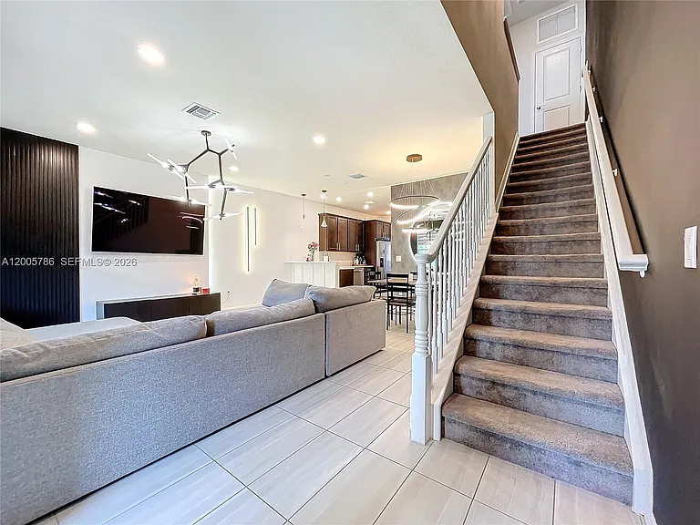 5040 Eucalyptus Dr #2 — Photo 22