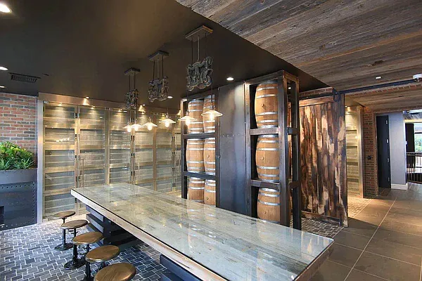 Rented by The KCI Group | media 7