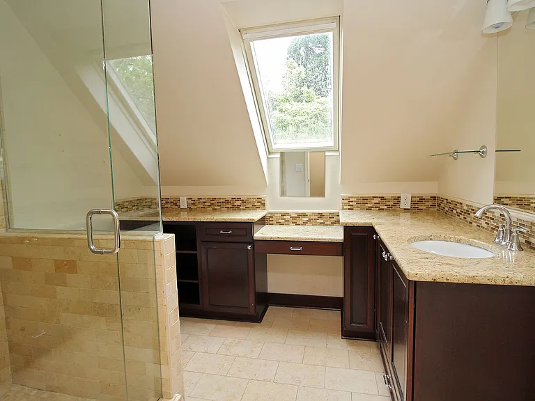 2823 NE Tillamook St — Photo 26