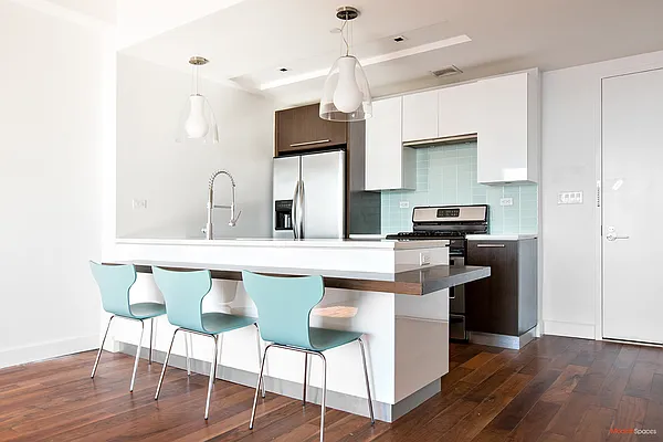 Sold by Modern Spaces | media 3