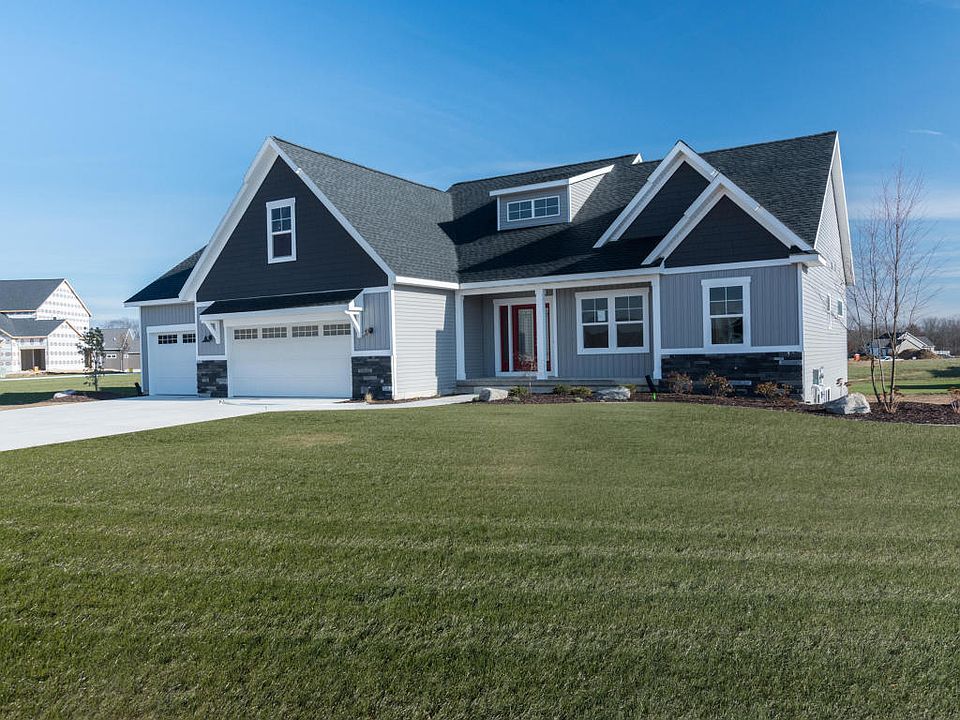 1st image of 3227 Railway Dr SW