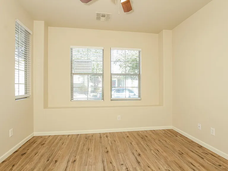 4361 E Selena Dr — Photo 8