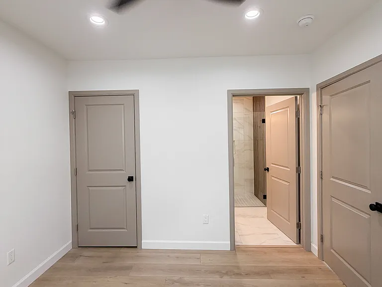 579 Meadow Ln — Photo 5