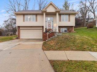 220 Antioch Dr, Council Bluffs, IA 51503