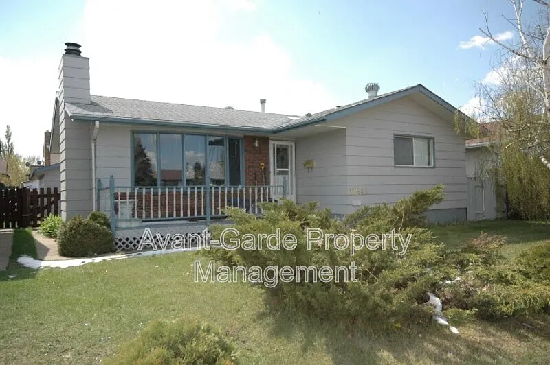 Building Photo - 12243 142nd Ave NW #BASEMENT