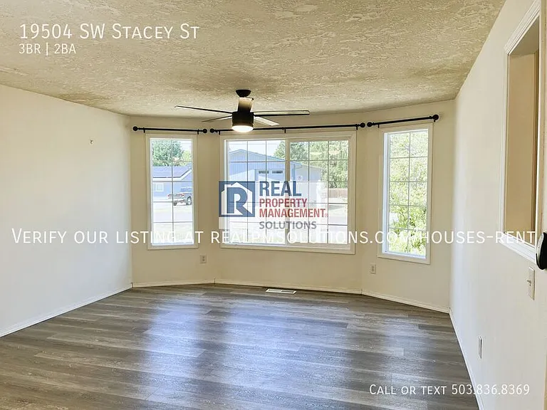 19504 SW Stacey St — Photo 6