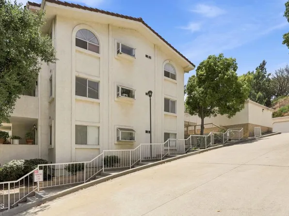 2533 Antonio Dr Unit 101, Camarillo, CA 93010