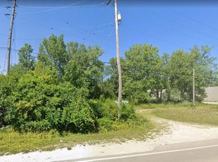 3840 E Puetz Rd, Oak Creek, WI 53154