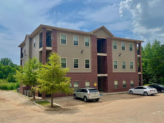 2nd image of 9099 Bellwood Lake Dr #1