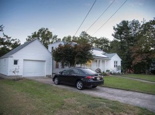 11 Hobart Ave, Absecon, NJ 08201