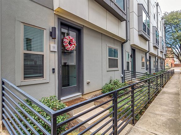 2nd image of 5912 Ross Ave Unit 10