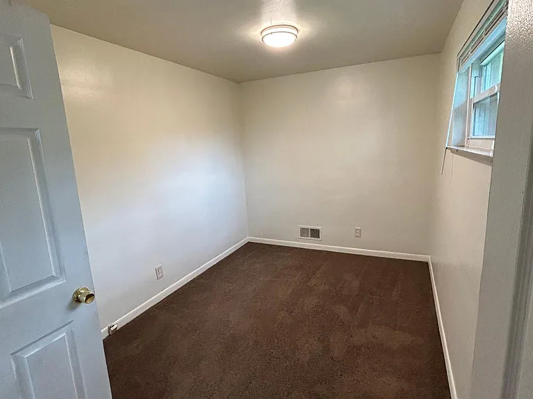 3918 N Clerose Cir #3 — Photo 6