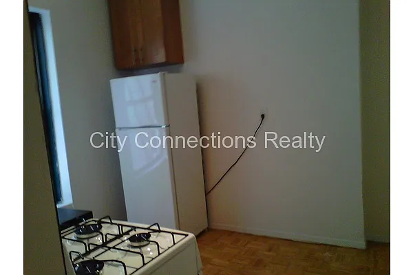 Rented by City Connections Realty | media 14