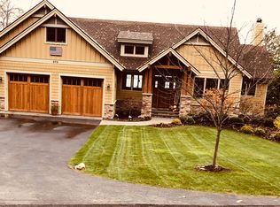 875 S Nanagosa Trl, Suttons Bay, MI 49682