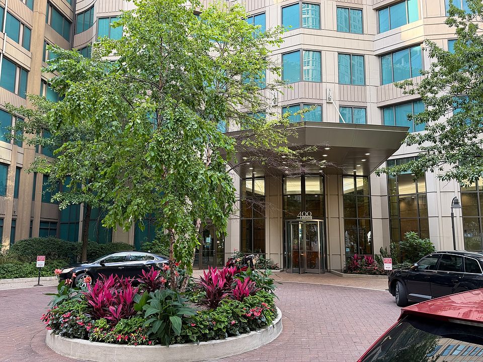 1st image of 400 N La Salle Dr APT 1103