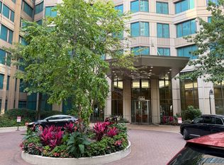400 N La Salle Dr APT 1103, Chicago, IL 60654