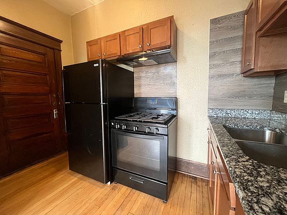 3rd image of 296 Bates Ave APT 12