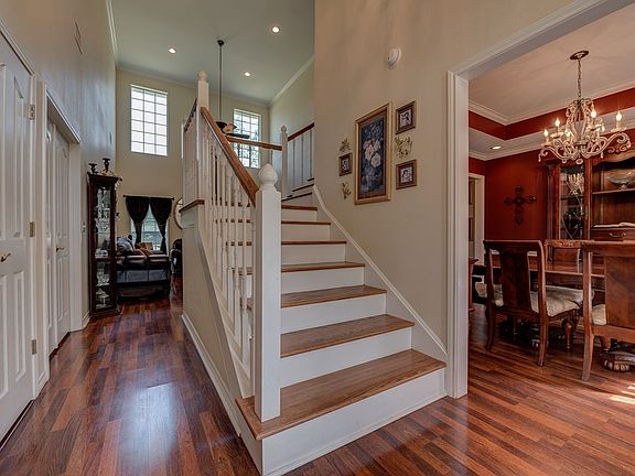 5th image of 131 Joshua Ln