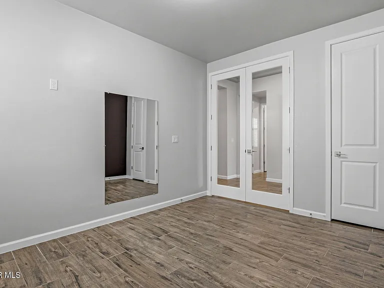 253 Emerald Sun Dr — Photo 22