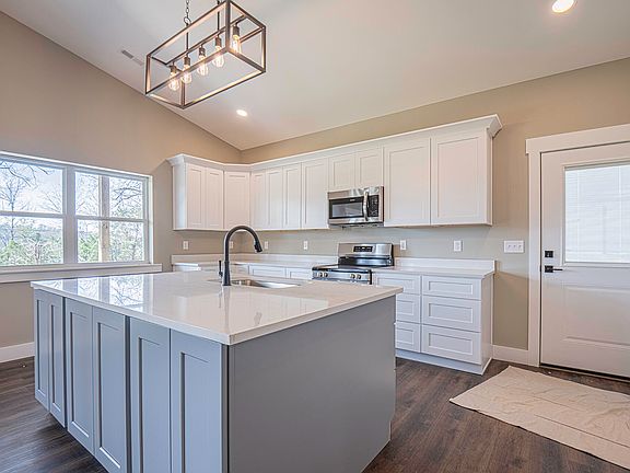 3rd image of 759 Lead Mine Valley Rd SW