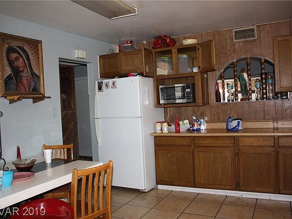 5th image of 104 Prince Ln #0