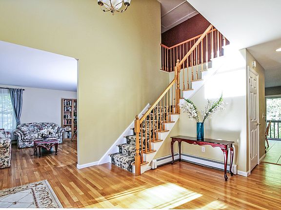 2888 Farm Walk Road, Yorktown Heights NY ( 30 OF 34).jpg