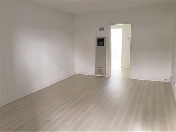 2nd image of 1104 E Wilson Ave APT 2