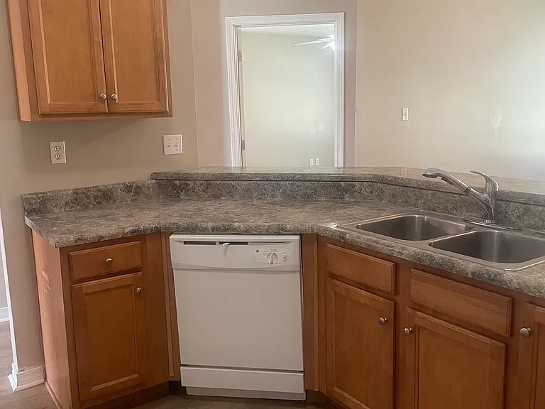 3811 Timber Lake Dr — Photo 7