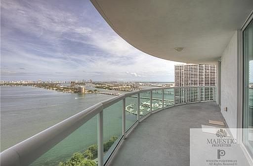 3rd image of 1800 N Bayshore Dr APT 2801