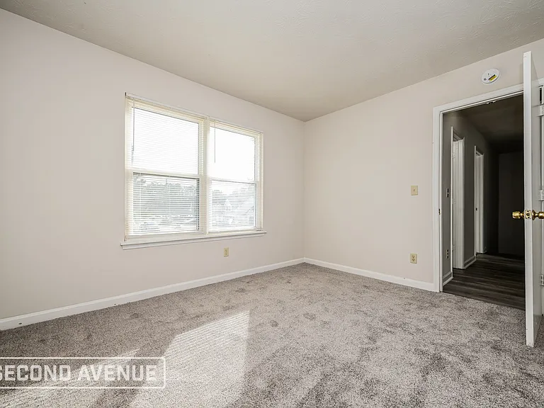 461 Camp Hill Ln — Photo 13