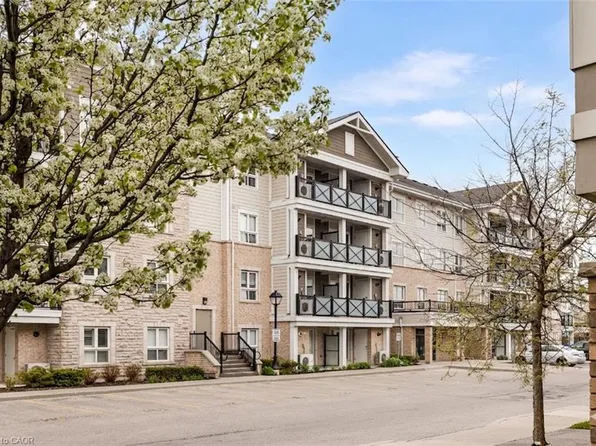 1045 Nadalin Hts #209, Milton, ON L9T 8R5