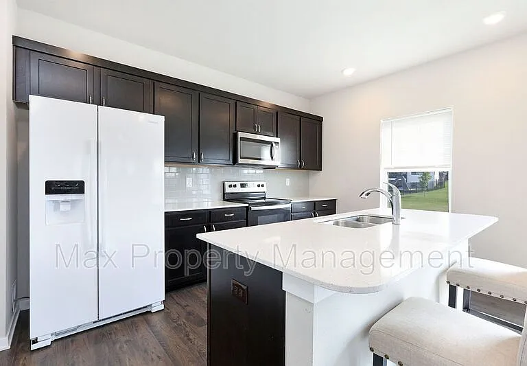 2302 SW 23rd St — Photo 23