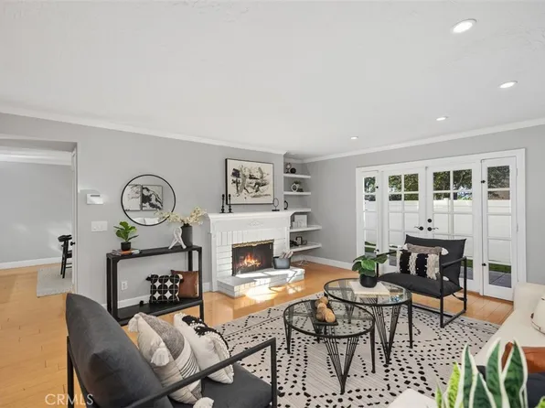 907 Hyde Ct, Costa Mesa, CA 92626