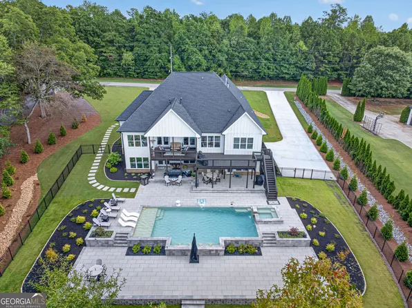 2218 Shoal Creek Rd, Buford, GA 30518