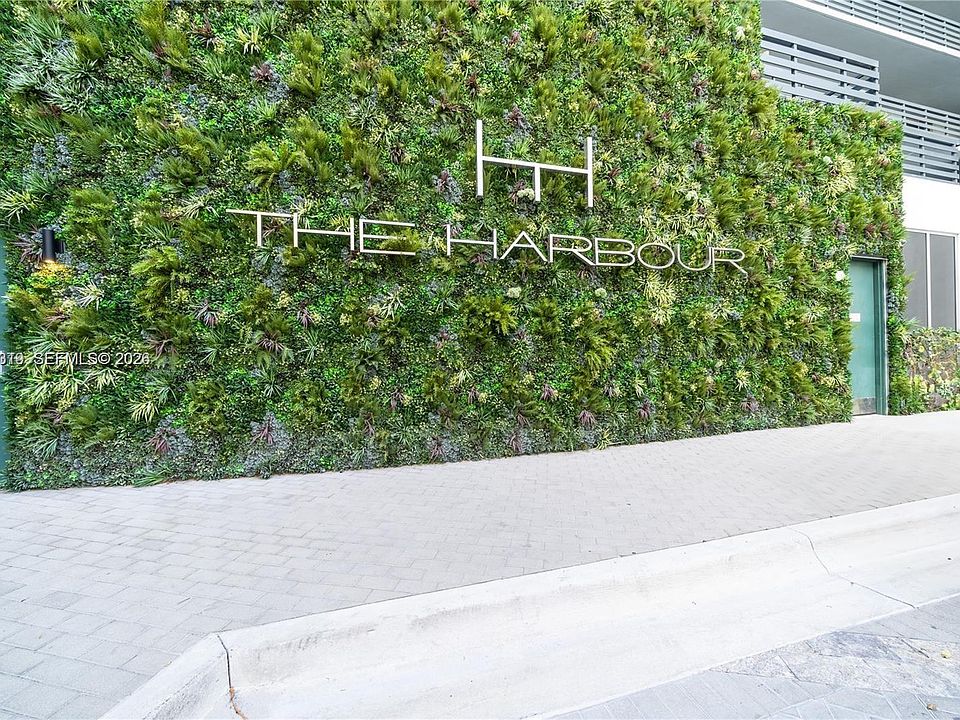 1st image of 16385 Biscayne Blvd Unit 1120