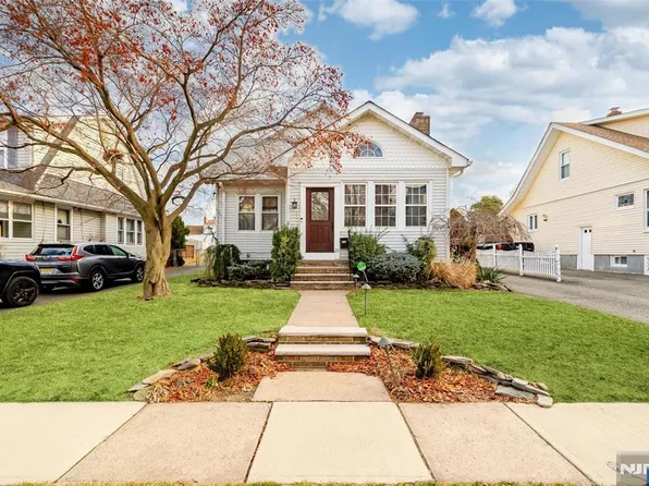 21 1st Ave, Hawthorne, NJ 07506