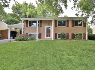 11833 Brookmont Dr, Maryland Heights, MO 63043