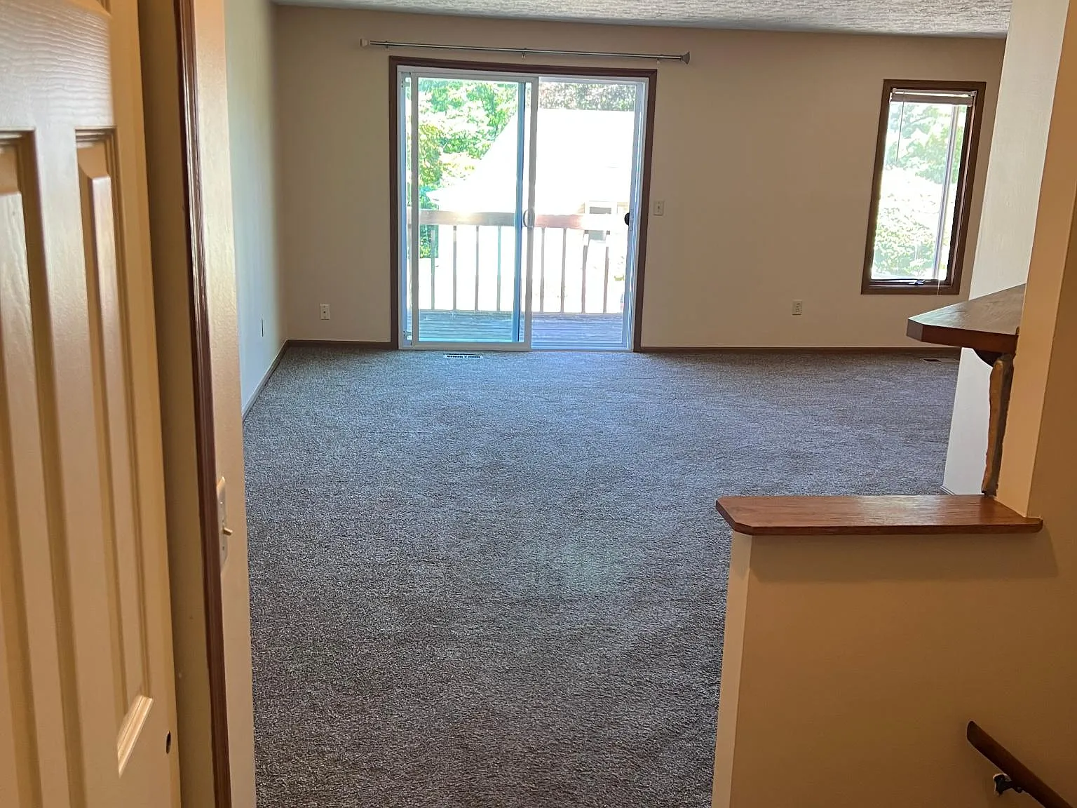 2 bed, 1.5 bath, 1120 sqft, $1,075 — Photo 4