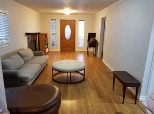 10446 Samoa Ave, Tujunga, CA 91042