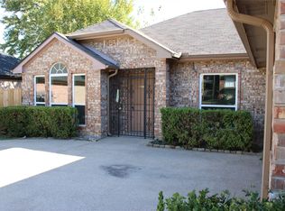 4653 Saint Francis Ave, Dallas, TX 75227
