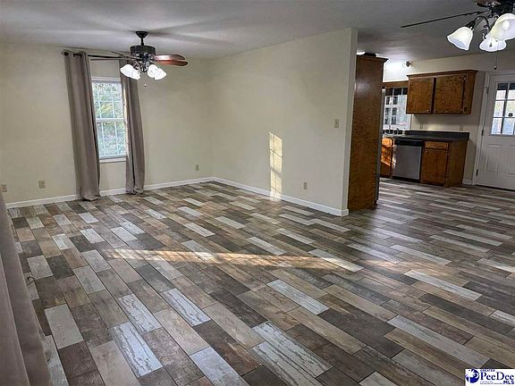 5th image of 1717 Beaverdam Dr