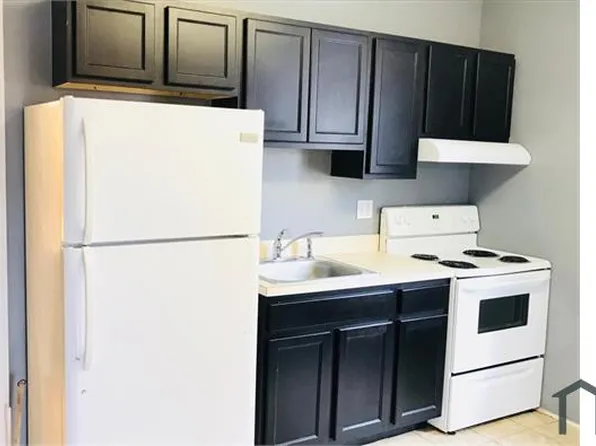 1106 W Lafayette Ave APT 2F, Baltimore, MD 21217