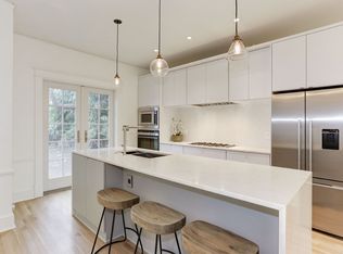 8 McKendree Ave, Annapolis, MD 21401