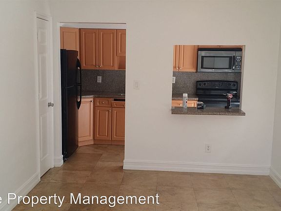 4th image of 3011 N Andrews Ave APT 8