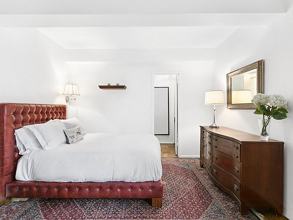 4th image of 345 E 56th St APT 15A