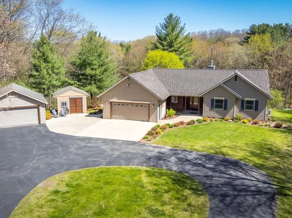 N4404 Pine Drive, Montello, WI 53949