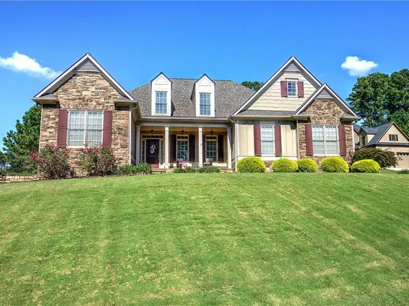 111 Mayflower Ct, Dallas, GA 30132