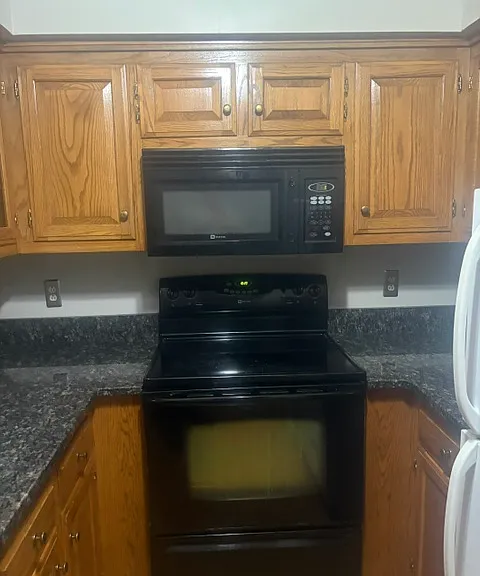 130 Matthew Ln — Photo 8