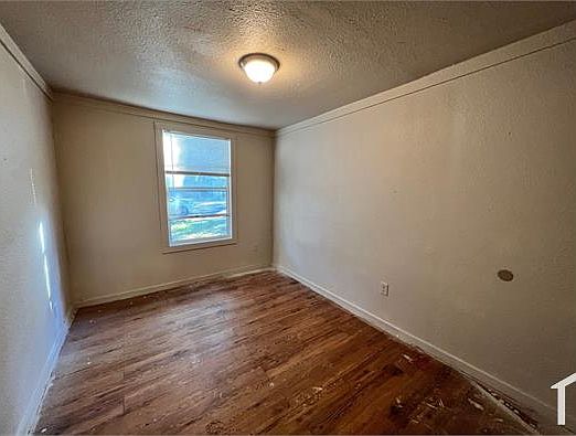 2nd image of 511 26th Ave S